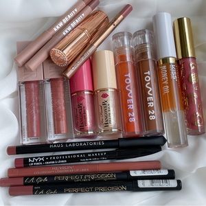 Lip Gloss & Liner Set 17pc Bundle